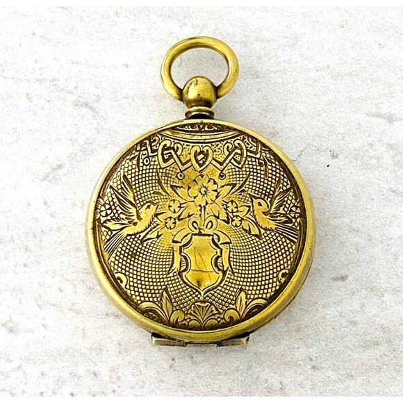 Antique Victorian Hand Engraved Birds Pinchbeck Gold Pocket Watch Locket Pendant - Picture 3 of 9